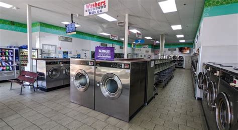 bubbles laundromat newhall.